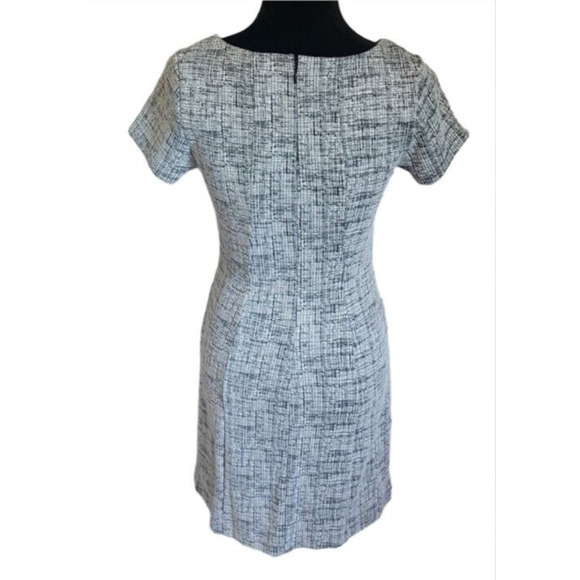Tahari black and white tweed print dress with pockets, short sleeves, size 2 - Picture 2 of 5